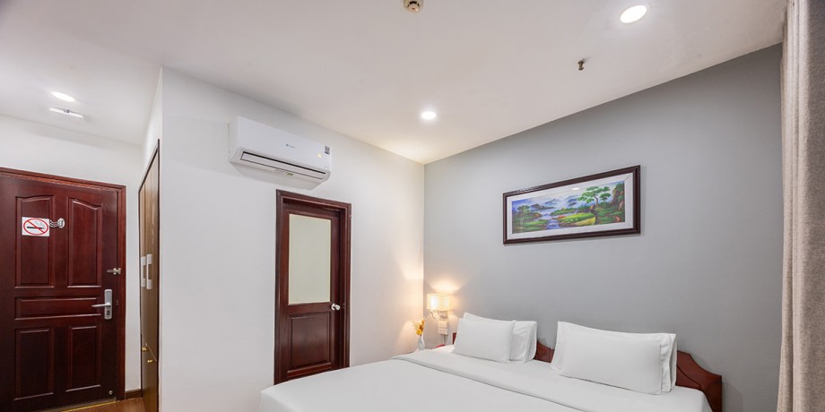 sangtrong001 (2).jpg